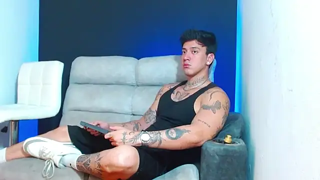 JUSTIN FULLER1 online show from 03-11-26, 06:58