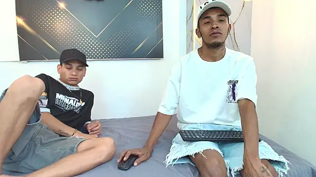 JordanAndAndrew online show from 10-04-25, 08:18