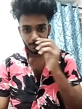 Snapshot of PRASADREDDY_HYD chatting on 12-28-24, 06:40 PRASADREDDY HYD online show from 12-28-24, 06:40