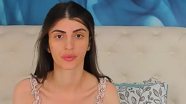 SkinnyDolly online show from 06-15-26, 03:09