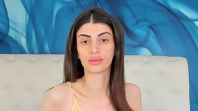 SkinnyDolly online show from 06-19-26, 03:33