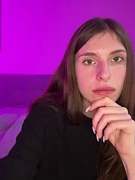 emma05 online show from 12-10-24, 08:08