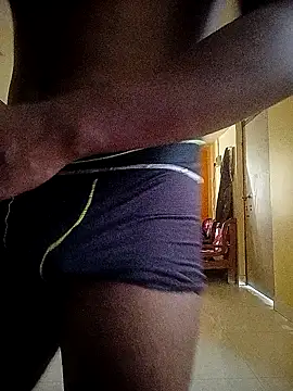 Snapshot of MrNick74 chatting on 12-13-24, 07:25 MrNick74 online show from 12-13-24, 07:25