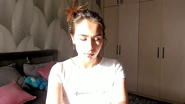 Bambiii bby online show from 09-20-25, 02:23