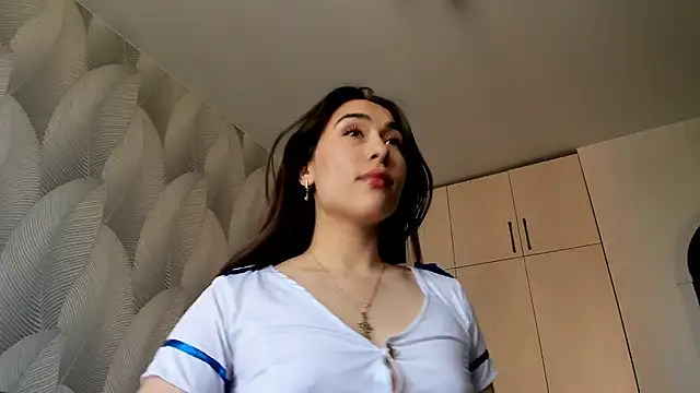 Snapshot of Bambiii_bby chatting on 06-16-26, 08:50 Bambiii bby online show from 06-16-26, 08:50