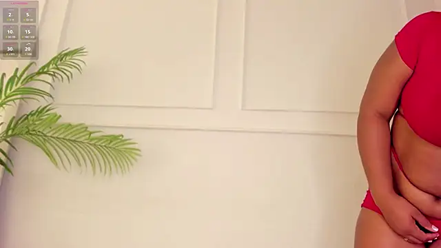 Snapshot of Abril_Storm chatting on 02-25-25, 12:25 Abril Storm online show from 02-25-25, 12:25