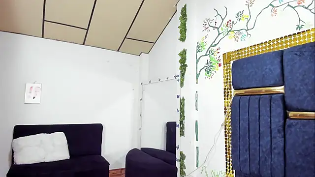 skaysanchez1 online show from 10-04-25, 07:34