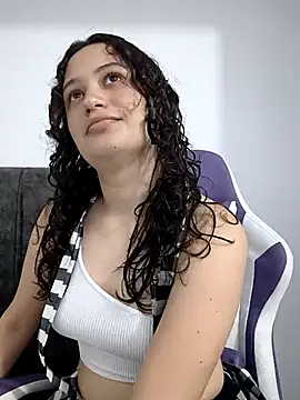 alana 2024 online show from 11-04-25, 04:11