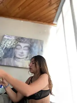 im lorein online show from 12-18-24, 04:49