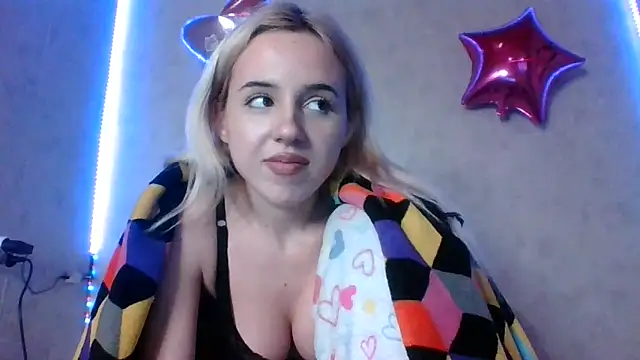 Snapshot of Puregirlaa chatting on 03-01-25, 12:34 Puregirlaa online show from 03-01-25, 12:34