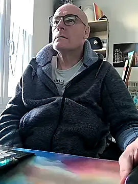 bogland33 online show from 02-18-25, 01:22