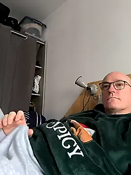 bogland33 online show from 02-22-25, 01:57