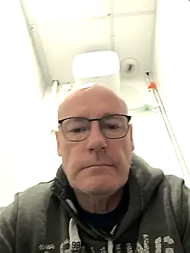 bogland33 online show from 10-14-25, 10:27