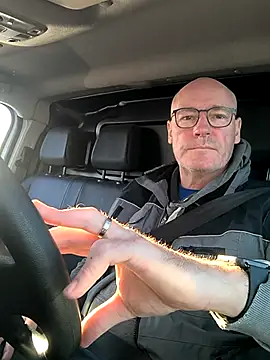 bogland33 online show from 10-15-25, 04:29