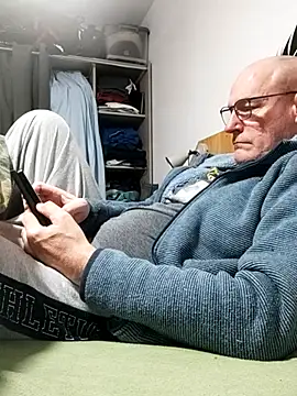 bogland33 online show from 03-10-26, 07:19