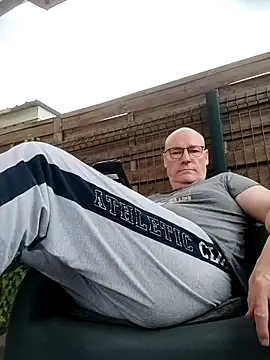 bogland33 online show from 05-31-26, 01:40