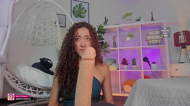miss catalinaa online show from 01-15-25, 02:46