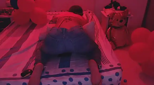 Snapshot of SashaBrianna99 chatting on 02-16-25, 11:48 SashaBrianna99 online show from 02-16-25, 11:48