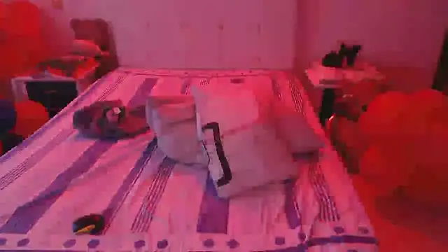 Snapshot of SashaBrianna99 chatting on 02-18-25, 02:59 SashaBrianna99 online show from 02-18-25, 02:59