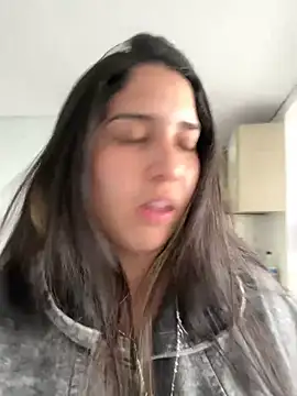 Snapshot of ARITOO_ chatting on 01-19-25, 10:06 ARITOO online show from 01-19-25, 10:06