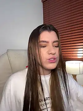 Snapshot of ARITOO_ chatting on 02-25-25, 04:46 ARITOO online show from 02-25-25, 04:46