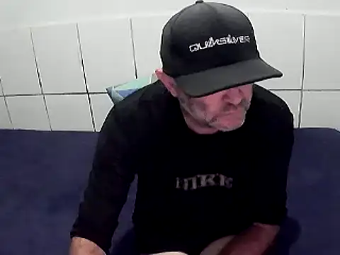 pierdona online show from 12-21-25, 05:09