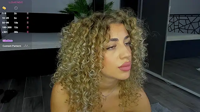 CurlyAnt0 online show from 12-20-25, 07:48