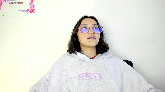its  angelica  online show from 12-16-24, 01:10
