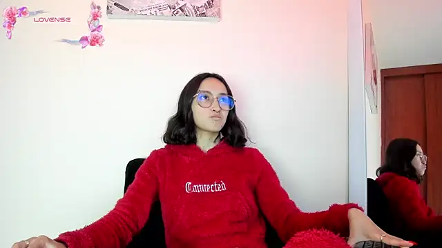 its  angelica  online show from 01-04-25, 03:40