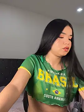 Snapshot of AuroraFiore chatting on 03-10-26, 03:00 AuroraFiore online show from 03-10-26, 03:00