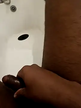 Snapshot of flamerocker21 chatting on 02-11-26, 01:43 flamerocker21 online show from 02-11-26, 01:43