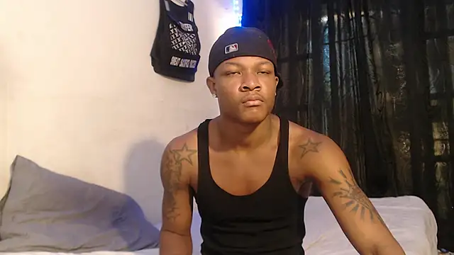 Snapshot of Alid_17 chatting on 02-06-25, 09:17 Alid 17 online show from 02-06-25, 09:17