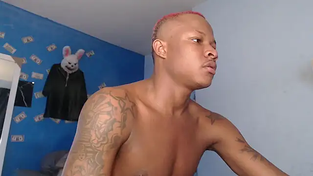 Snapshot of Alid_17 chatting on 11-21-25, 06:12 Alid 17 online show from 11-21-25, 06:12