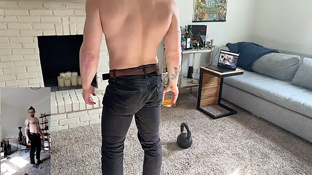 Snapshot of DaddydayDrinkzz chatting on 12-04-24, 06:06 DaddydayDrinkzz online show from 12-04-24, 06:06