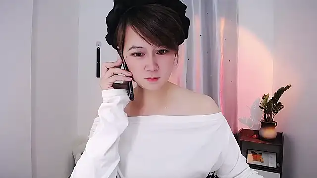 Snapshot of Fan_ting chatting on 01-21-25, 02:05 Fan ting online show from 01-21-25, 02:05