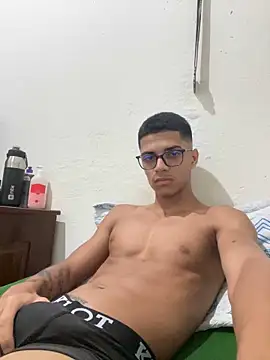 Snapshot of Naka300 chatting on 02-04-25, 02:28 Naka300 online show from 02-04-25, 02:28