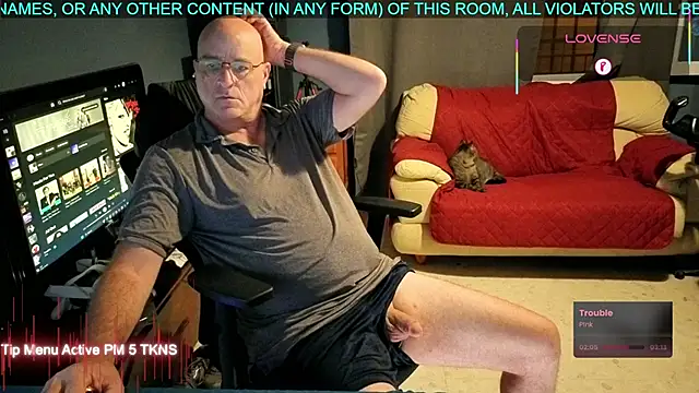 Snapshot of Pilot_Dave_69 chatting on 09-21-25, 02:57 Pilot Dave 69 online show from 09-21-25, 02:57