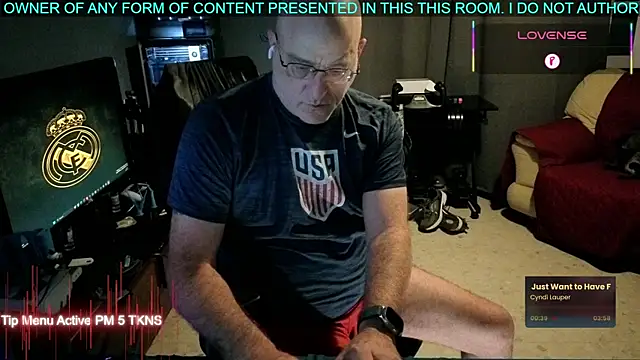 Snapshot of Pilot_Dave_69 chatting on 09-28-25, 03:56 Pilot Dave 69 online show from 09-28-25, 03:56