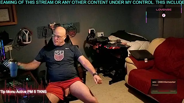 Snapshot of Pilot_Dave_69 chatting on 10-25-25, 04:31 Pilot Dave 69 online show from 10-25-25, 04:31