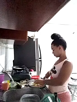 evafoxs online show from 12-12-24, 03:21