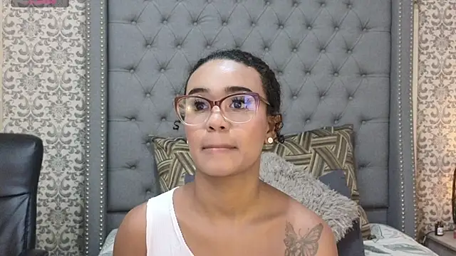 evafoxs online show from 03-21-25, 01:12