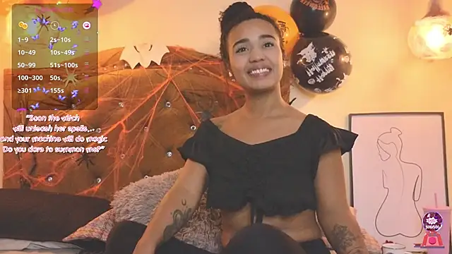 evafoxs online show from 10-10-25, 02:54