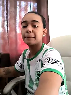 evafoxs online show from 10-26-25, 04:13