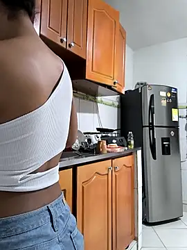 evafoxs online show from 10-29-25, 12:57