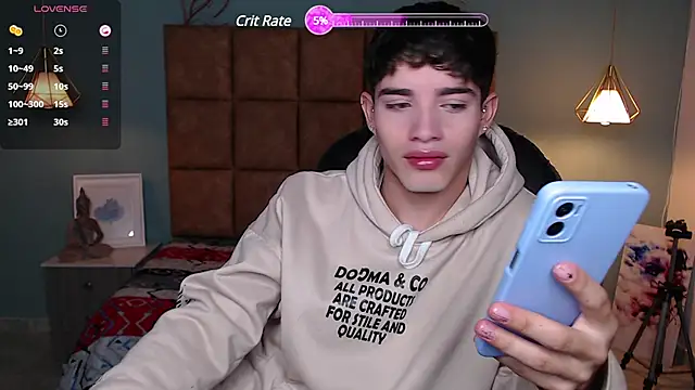 AlejooTwink online show from 01-18-25, 06:21