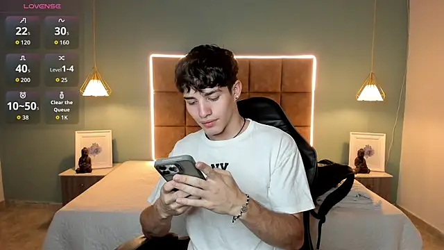 AlejooTwink online show from 05-08-26, 03:45