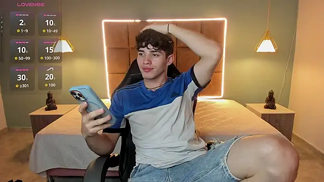 AlejooTwink online show from 06-14-26, 02:24