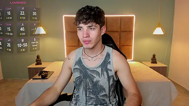 AlejooTwink online show from 06-14-26, 07:49