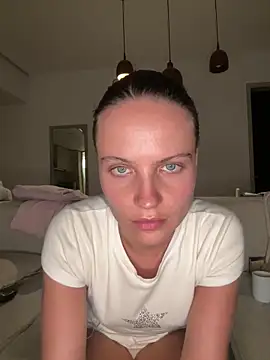 REALMEANXTINA1 online show from 06-16-26, 12:57