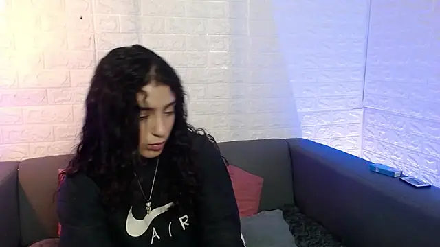 Snapshot of Layla_707 chatting on 02-17-25, 11:20 Layla 707 online show from 02-17-25, 11:20